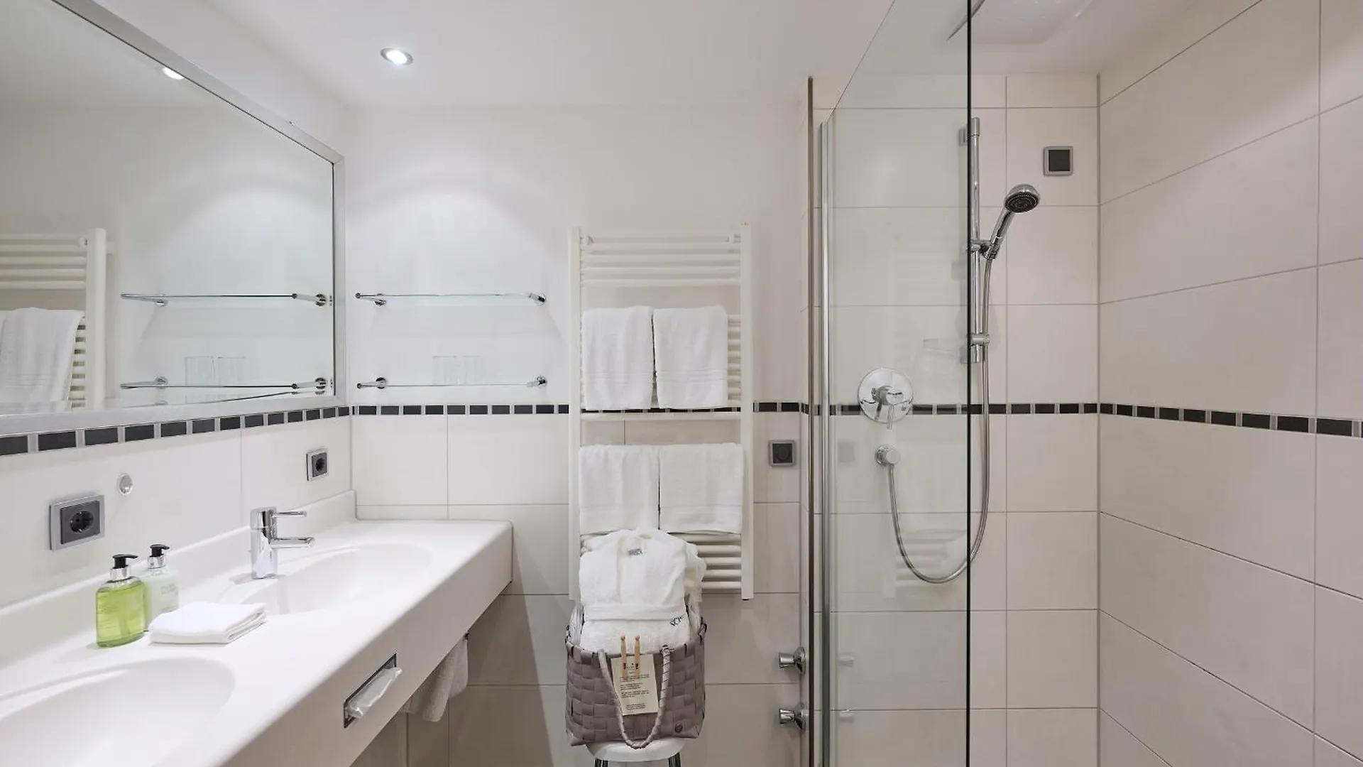 Schüle's Wellnessresort&SPA Adults Only Oberstdorf 4*,