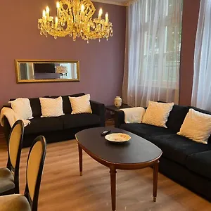 22 In Der Kunaustrasse Apartment Hamburg